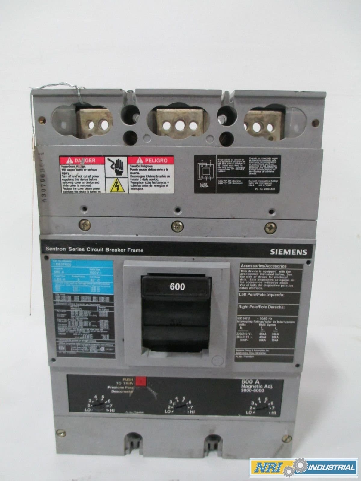 SIEMENS LD63F600 Disyuntor termomagnético en caja moldeada 3 polos 600A con disparo 600A, MCCB D265642 D265642-LD63F600