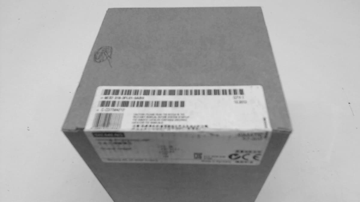 Siemens SIMATIC S7-300 ST70-300C CPU Module 6ES7-318-3FL01-0AB0 | Módulo CPU industrial, PLC, alta performance, automatización, control de procesos, Part Number 6ES7318-3FL01-0AB0