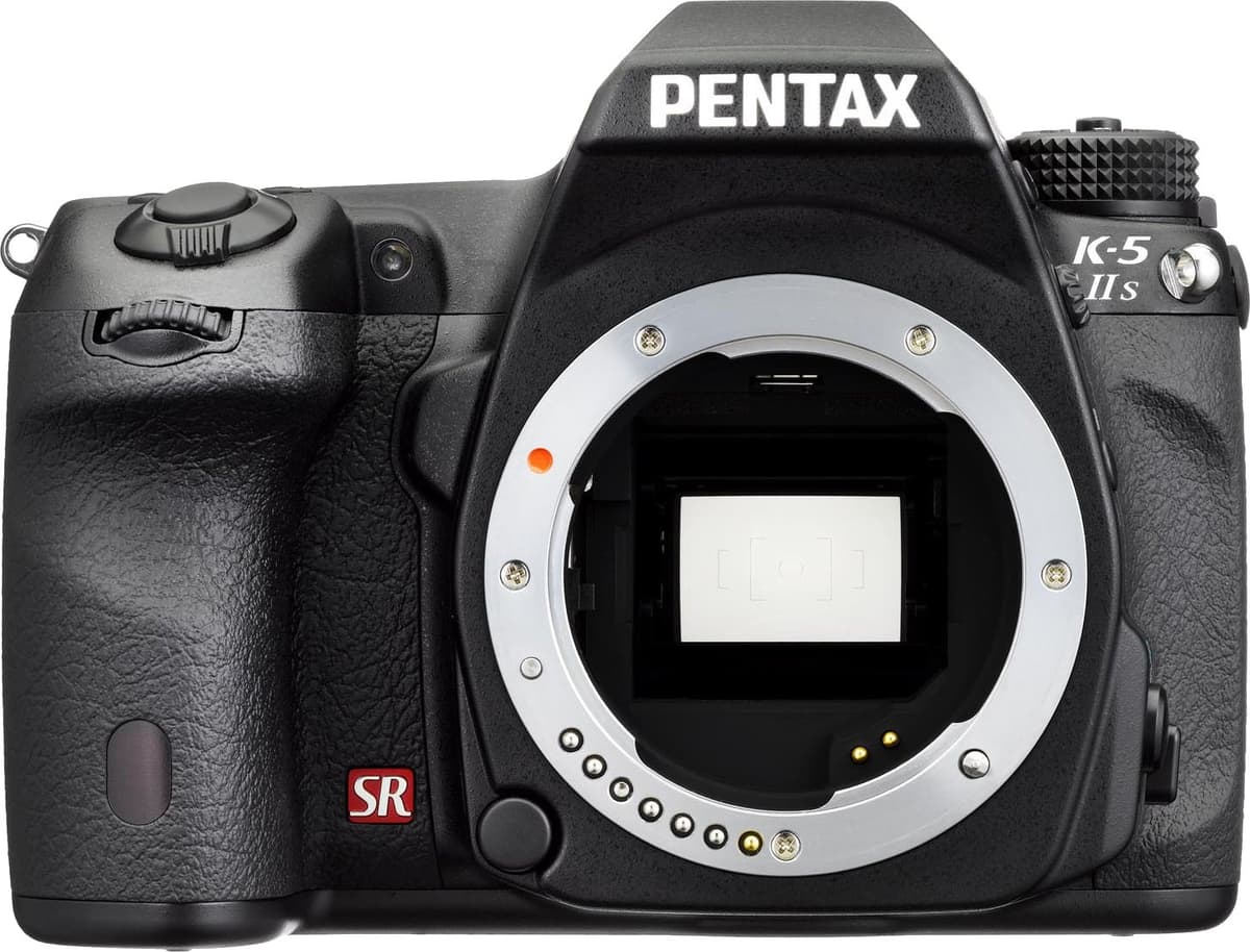 Pentax K-5IIs Cámara Reflex Digital DSLR Cuerpo Solo 16.3MP APS-C Estabilización Resistente al Clima Profesional