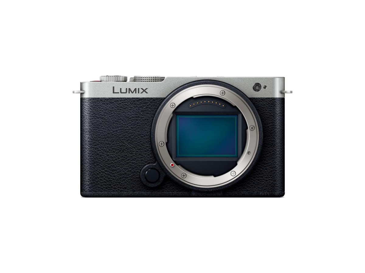 Panasonic LUMIX S9 DC-S9-S Cámara Mirrorless sin Espejo, Cuerpo Silver, Modelo Internacional, DC-S9BODYS