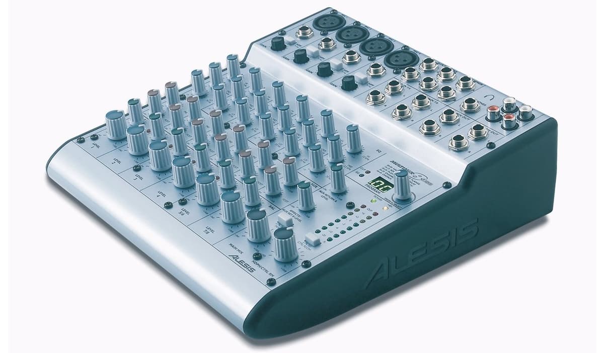 Alesis MultiMix 8FX consola mezcladora de audio USB 8 canales con efectos, interfaz para estudio y en vivo multimix8USB