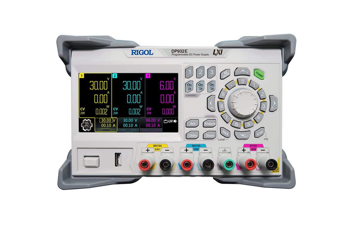 Rigol DP932E Fuente de poder DC lineal programable, 3 canales, 198W, salidas 30V/3A + 30V/3A + 6V/3A