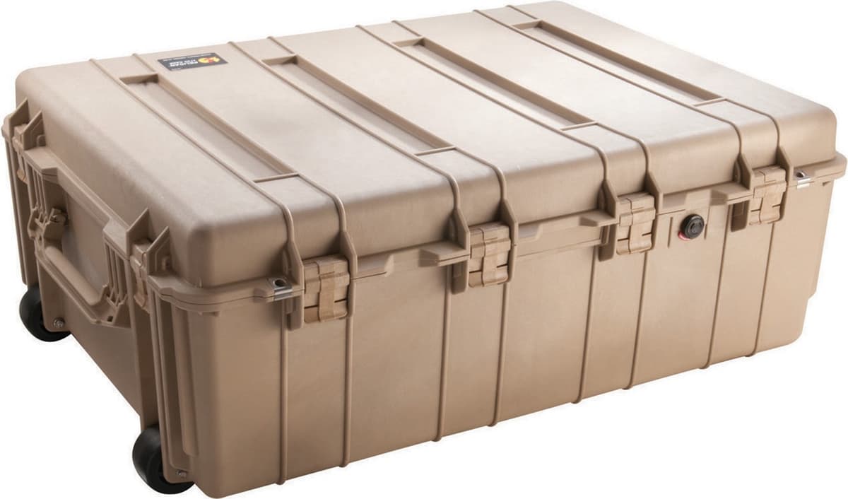 Pelican 1730 Estuche de transporte con tapa y espuma color Desert Tan 1730-000-190