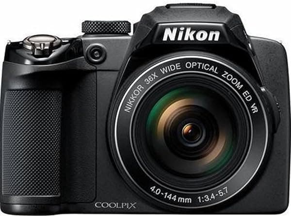 Nikon COOLPIX P500 Cámara Digital 12.1 MP CMOS, Zoom Óptico 36x NIKKOR, Video Full HD 1080p, Color Negro P500 Black