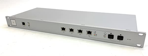 Ubiquiti Networks Puerta de enlace de seguridad Unifi, USG-PRO-4