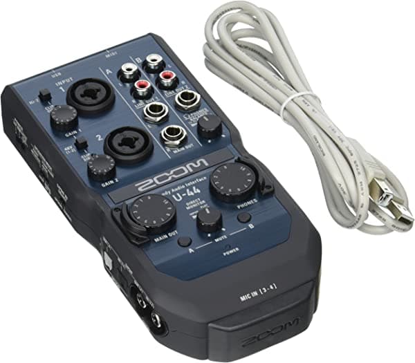 Zoom U-44 - Interfaz de audio práctica, interfaz de audio USB portátil de 4 canales, 2 entradas combinadas XLR/TRS, E/S MIDI, salidas RCA, compatible con cápsulas de zoom