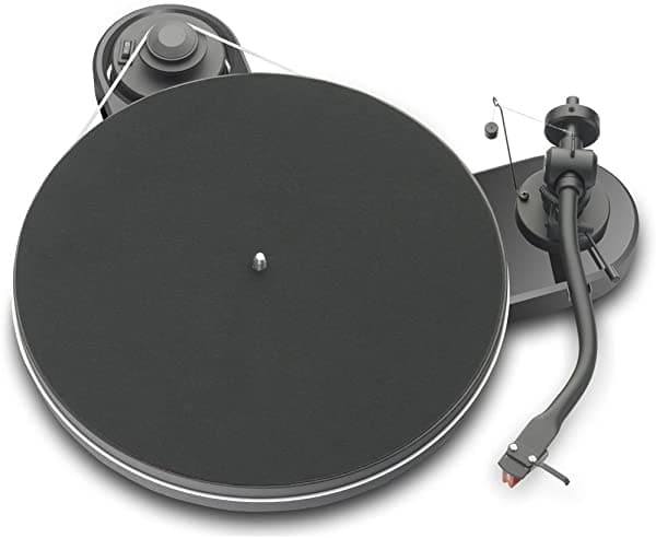 Pro-Ject RM 1.3 Turntable - Alto Brillo Negro con Perla cartucho RM1.3 Gloss Black Turntable