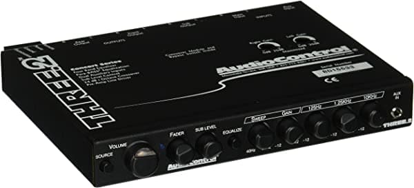 AudioControl Control de audio Tres.2 en el tablero Pre-Amp Ecualizador/Subwoofer Crossover con entradas auxiliares duales THREE.2