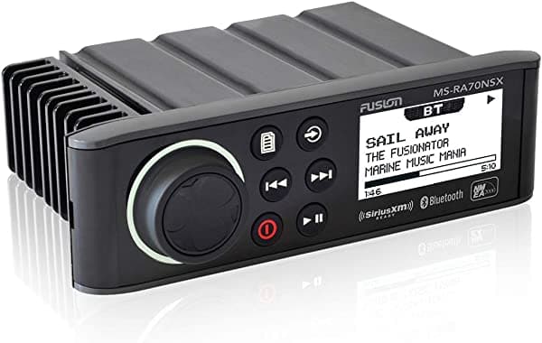 Fusion MS-RA70NSX NMEA 2000 Sistema de entretenimiento marino listo para SiriusXM FUS-010-01516-30