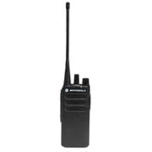Motorola CP100D Radio analógica UHF bidireccional, 16 canales, 4 vatios (403-480MHz) AAH87YDC9JA2AN