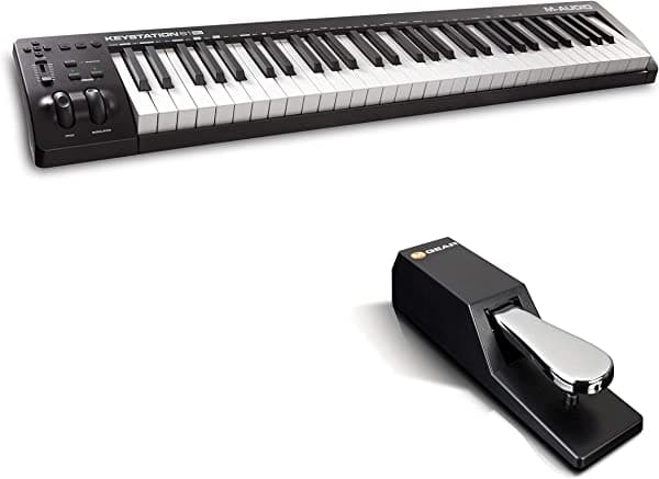 M-Audio Keystation 61 Paquete para creadores de ritmos con teclado controlador MIDI de 61 teclas y pedal de sustain, además de suite de software SP-2