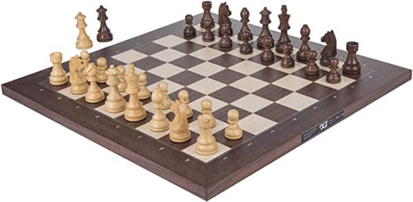 DGT - Tablero de nogal no electrónico con piezas atemporales - Juego de ajedrez de torneo profesional
