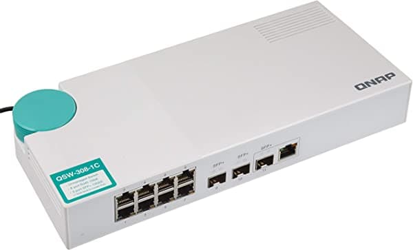 QNAP QSW-308-1C Switch 10GbE, con 3 Puertos 10G SFP+ (Un Puerto Combinado 10GbE SFP+/RJ45) y Switch No Administrado de 8 Puertos Gigabit