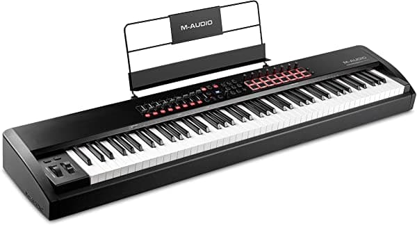 Marca M-Audio Hammer 88 Pro - Controlador MIDI USB de 88 teclas con acción de martillo, pads de ritmo y suite de software