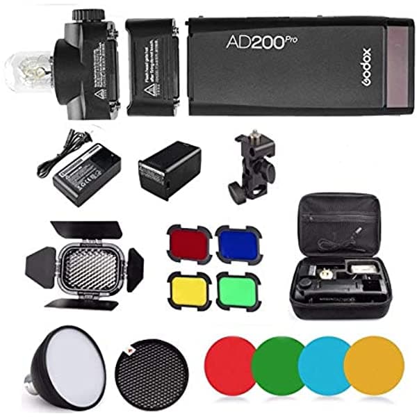 EACHSHOT Godox Ad200 Pro Ad200Pro Flash Strobe Speedlight 200 Ws 2.4G 1/8000 Hss 500 Destellos De Potencia Completa Reciclaje De 0.01-1.8S Batería De 2900 Mah Bombilla Desnuda/Speedlite Fresnel Cabeza De Flash Con Bd-07 Reflector AD200Pro+07+S11+S2+S15