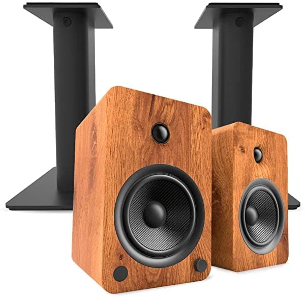 Kanto Yu6 - Altavoces Para Estantería Con Bluetooth (Nogal) Con Soportes De Escritorio Sp9 (Negro) WWSYU6S9WL