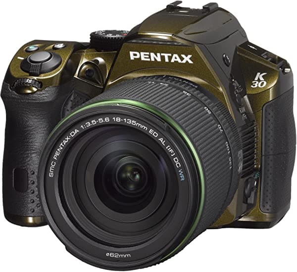 Pentax K-30 16 Mp Cmos Digital Slr 18 - 135 Wr Kit De Lente De Vidrio Verde 15201