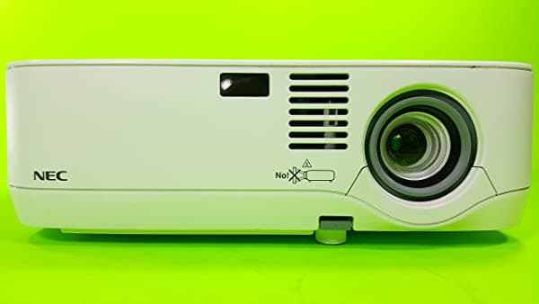 Nec Np400 2500 Lúmenes Xga Lcd Projector