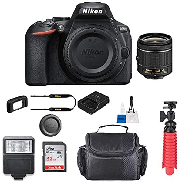 Nikon D5600 con AF-P DX Nikkor 18-55mm F/3.5-5.6G VR + Funda + Tarjeta SD de 32GB (Modelo Internacional) modnkd5600bund