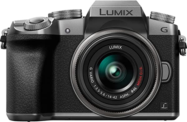 Panasonic Lumix G7 Dmc-G7Ks Dslm Mirrorless 4K Camara Kit 14-42 Mm Lente Y 32Gb Tarjeta De Memoria Silver DMC-G7KS-Bundle