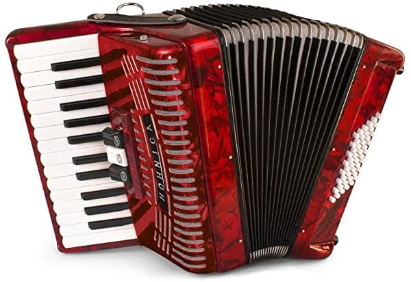 Hohner 1304-RED Acordeón de 48 bajos en color rojo, ideal para músicos principiantes y avanzados.