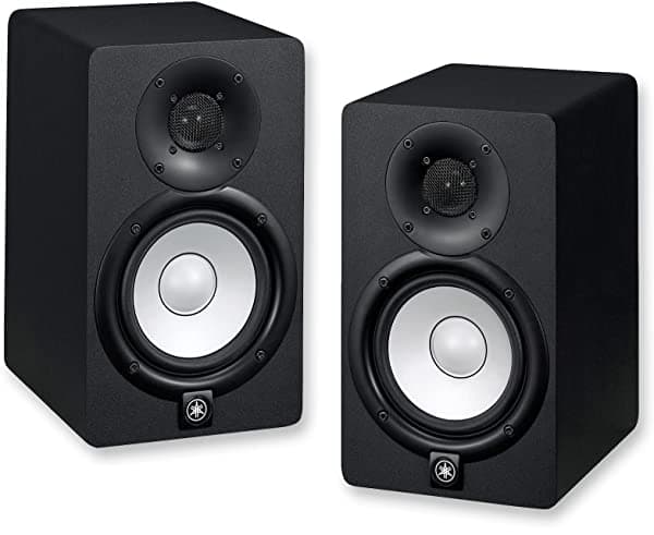 YAMAHA HS5 Monitor de Estudio Bi-Amplificado de 70W con Reflejo de Bajos (Pack de 2)