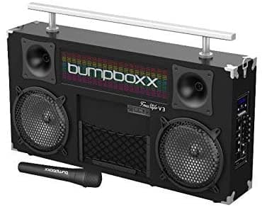 Bumpboxx Bluetooth Boombox Freestyle V3S Nyc Graffiti | Boombox Inalámbrico De La Vieja Escuela Con Altavoz Bluetooth | Incluye Batería Recargable Para 12 Horas De Música Control Remoto Y Micrófono Inalámbrico