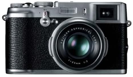 Fujifilm X100 Cámara Digital 12.3 MP APS-C CMOS EXR con Lente 23mm Fujinon y Pantalla 2.8 pulgadas