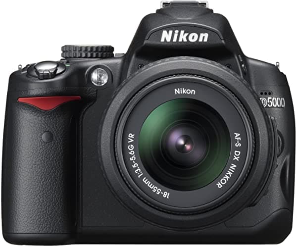 Nikon D5000 Cámara Réflex Digital 12.3Mp Dx Con Lente De 18-55Mm F/3.5-5.6G Vr Y Lcd De Ángulo Variable De 2.7 Pulgadas D5000 18-55mm Kit