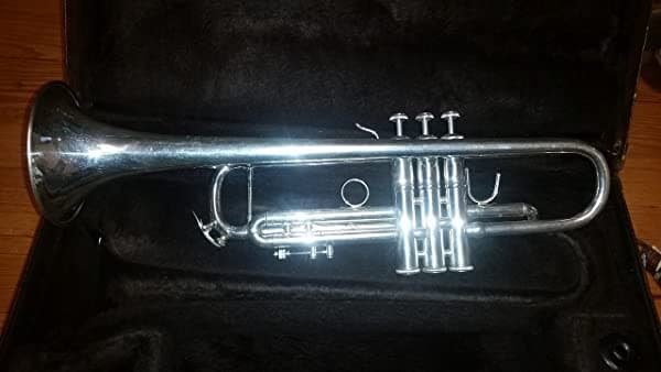 Bach Trombone (LR180S37), color rojo