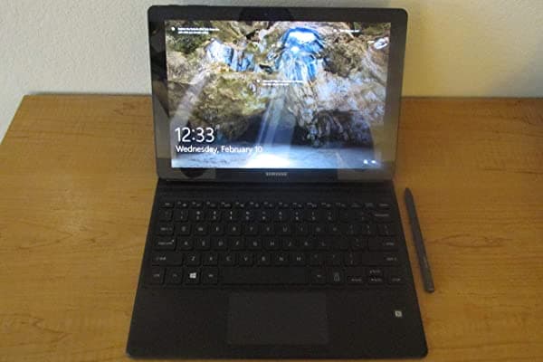 Samsung Galaxy Book 2 En 1 Con Pantalla Táctil Super Amoled (2160 X 1440) De 12 Pulgadas Tableta Y Pc Procesador Intel I5-7200U De 7ª Generación Procesador De 25 Ghz 4 Gb De Ram 128 Gb Ssd Bluetooth Teclado S Pen Windows 10 Samsung Galaxy Book W720NZKB