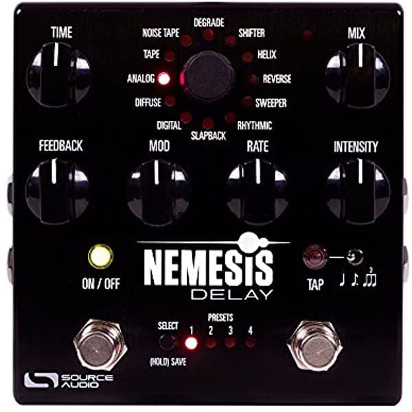 Source Audio SA260 One Series Nemesis Pedal de Delay con 4 Cables SA260 BUNDLE