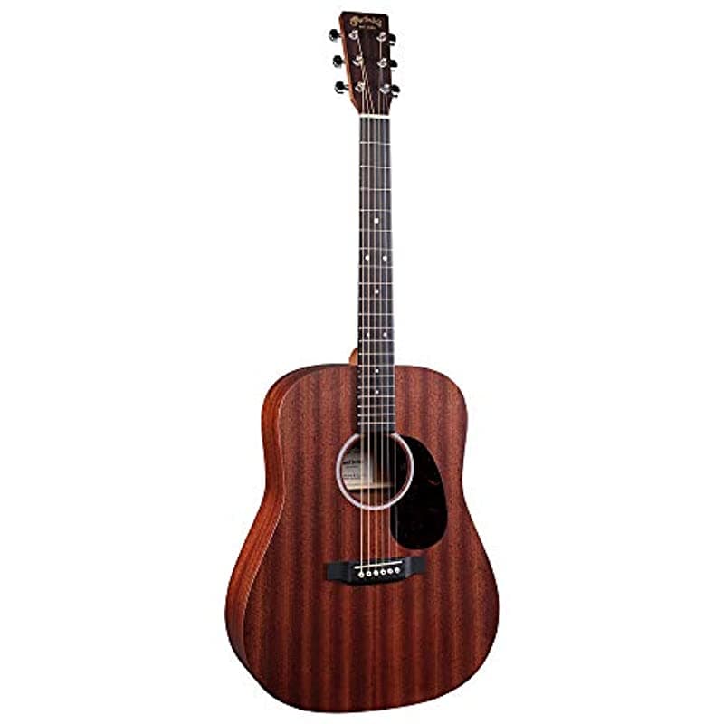Martin Road Series D-10E - Guitarra electroacústica con funda acolchada, construcción de madera Sapele, mástil con perfil Performing Artist y unión de cuerpo en el traste 14, con cono de alto rendimiento 11D10E-01