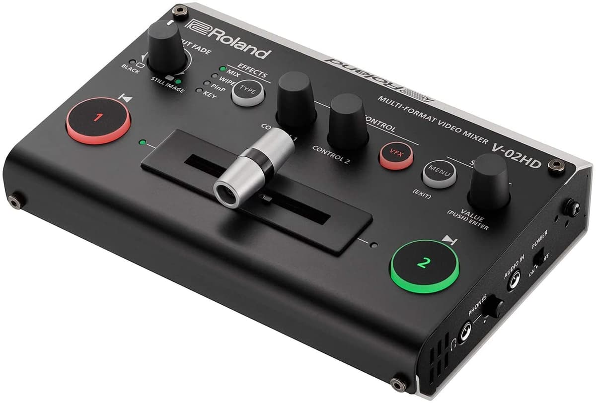 Roland V-02Hd Pac2 - Mezclador De Video Con Interruptor Dual Boss Fs-6 2 Cables Hdmi Y Cable De Teléfono Ts De 1/4 Pulgadas