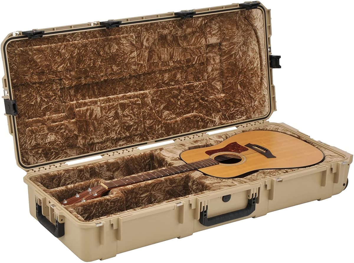 SKB 3i-4217-18-T Estuche Impermeable para Guitarra Acústica de la Serie iSeries (color tan) (3i421718T)