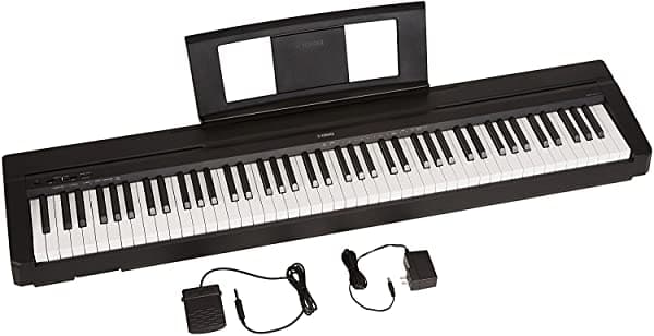 Yamaha P71 - Piano Digital con Pedal de Sustain y Fuente de Alimentación (88 Teclas) P71B