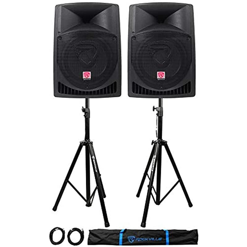Parlantes Potenciados Rockville 2 Unidades RPG12 1600 Watt Con Woofer De 12" Bobina De Voz 2.5" Un Par De Soportes Ajustables Para Parlantes Cable Macho A Hembra XLR 2 Unidades Y Funda De Transporte