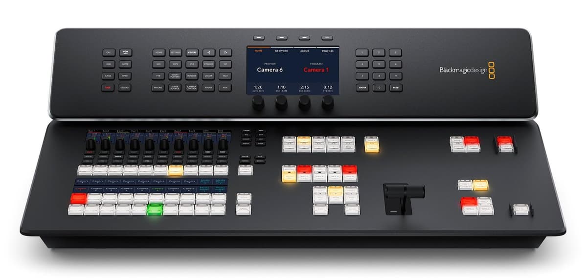 Blackmagic Design ATEM Television Studio HD8 Conmutador de Producción en Vivo (SWATEMTVSTA/HD08) OB03540