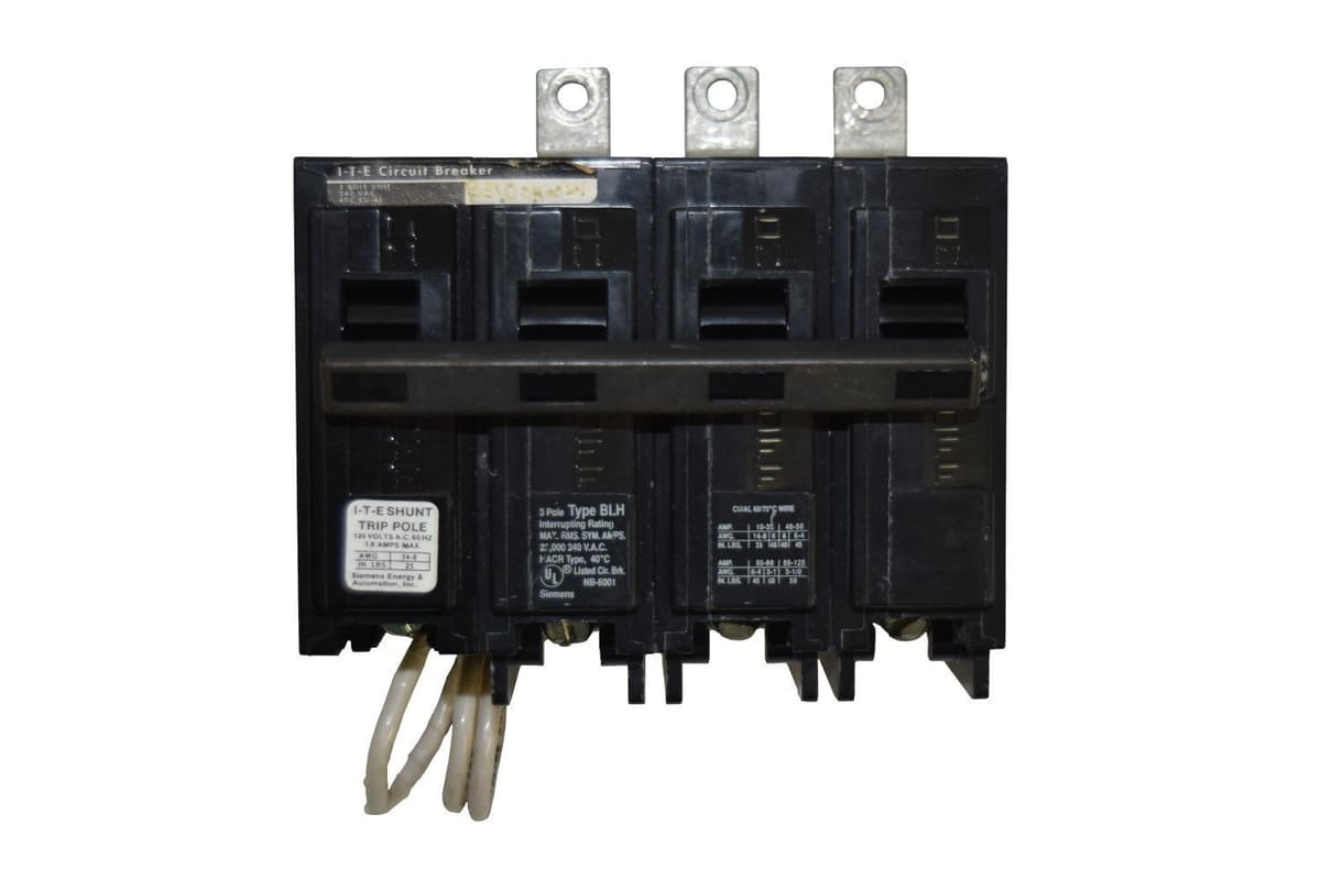 SIEMENS B340HH00S01 Interruptor Termomagnético 40A 3 Polos 240V 65kA HBL con Bobina de Disparo 120V, Negro