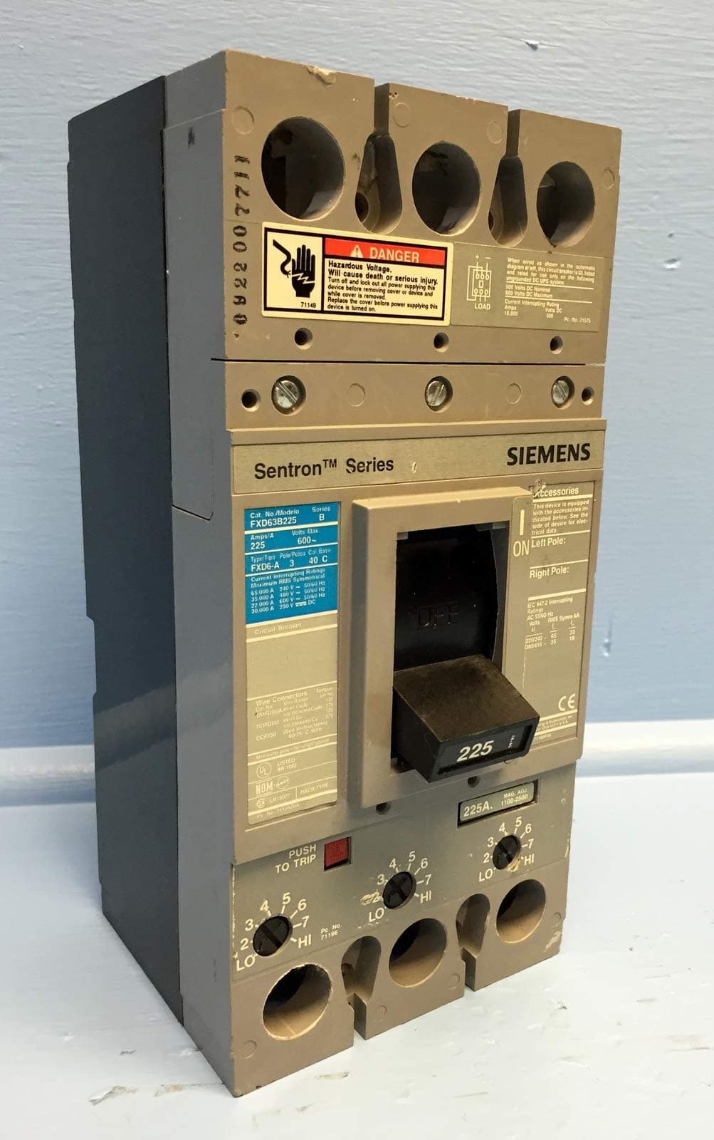 Siemens FXD6 FXD63B225 Interruptor Termomagnético (ITE/Gould) 3 Polos 225A 600V - Breaker Industrial para Tableros y Paneles