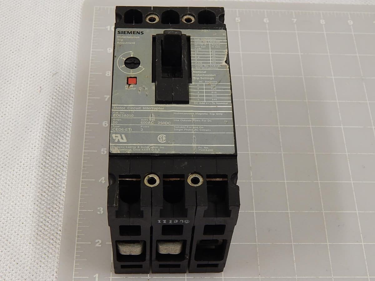Siemens ED63A050 - Interruptor Automático, Disyuntor, 3 Polos, 50A, 600V AC, Serie ED6, Termomagnético, Montaje en riel/atornillado, Protecciones industriales y comerciales