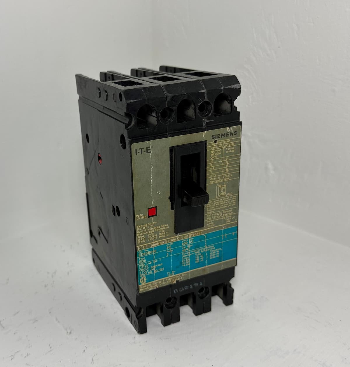 Siemens ITE/Gould ED63B040 N - Breaker 40A 600V 3 Polos - Interruptor automático tripolar nuevo - Disyuntor industrial