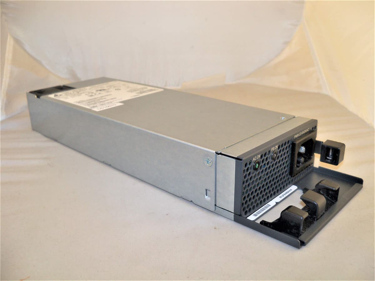 Cisco Enterprise PWR-C2-640WAC= Fuente de Poder 640W AC Config 2 para Switch Cisco, repuesto original, compatible con series Catalyst