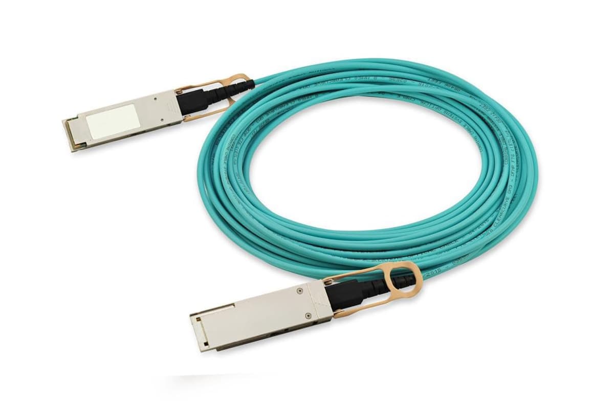 Cisco QSFP QSFP-100G-AOC3M= Cable Óptico Activo 100GBase, 3 Metros, Transceptor 100Gbps, AOC QSFP28