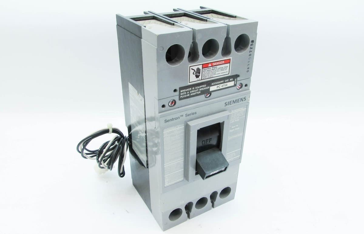 SIEMENS SIEHFXD63S250A - Breaker 3 polos 250A, disyuntor térmico magnetotérmico, color negro, código HFXD63S250A