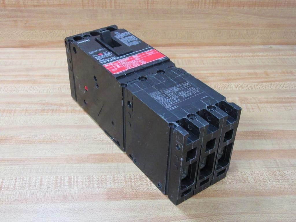 Siemens ITE CED63B090 - Breaker Termomagnético 3 Polos 90A, Interruptor Automático Industrial, Reemplazo Gould/ITE, Código CED63B090