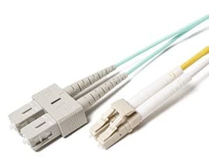 FCD OM4 LC a SC Cable de fibra multimodo 300M (984.25ft) | Bend Insensitive, Plenum, 100G Duplex, 50/125 LC a SC | Hecho en USA FCDUS396v11470