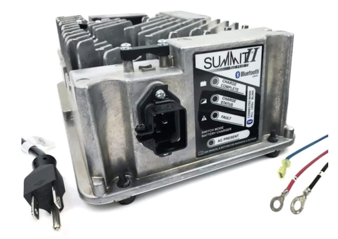 Lester Summit Series II Cargador de Batería 650W 36/48V con terminales de anillo 5/16" y bloqueo QD, 6 ft 3721