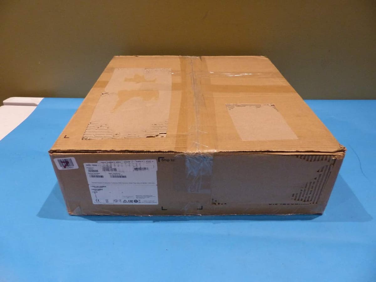 Hewlett Packard HP 1950-24G-2SFP+-2XGT-PoE+ (JG962A) Switch 24 puertos PoE+ 370W