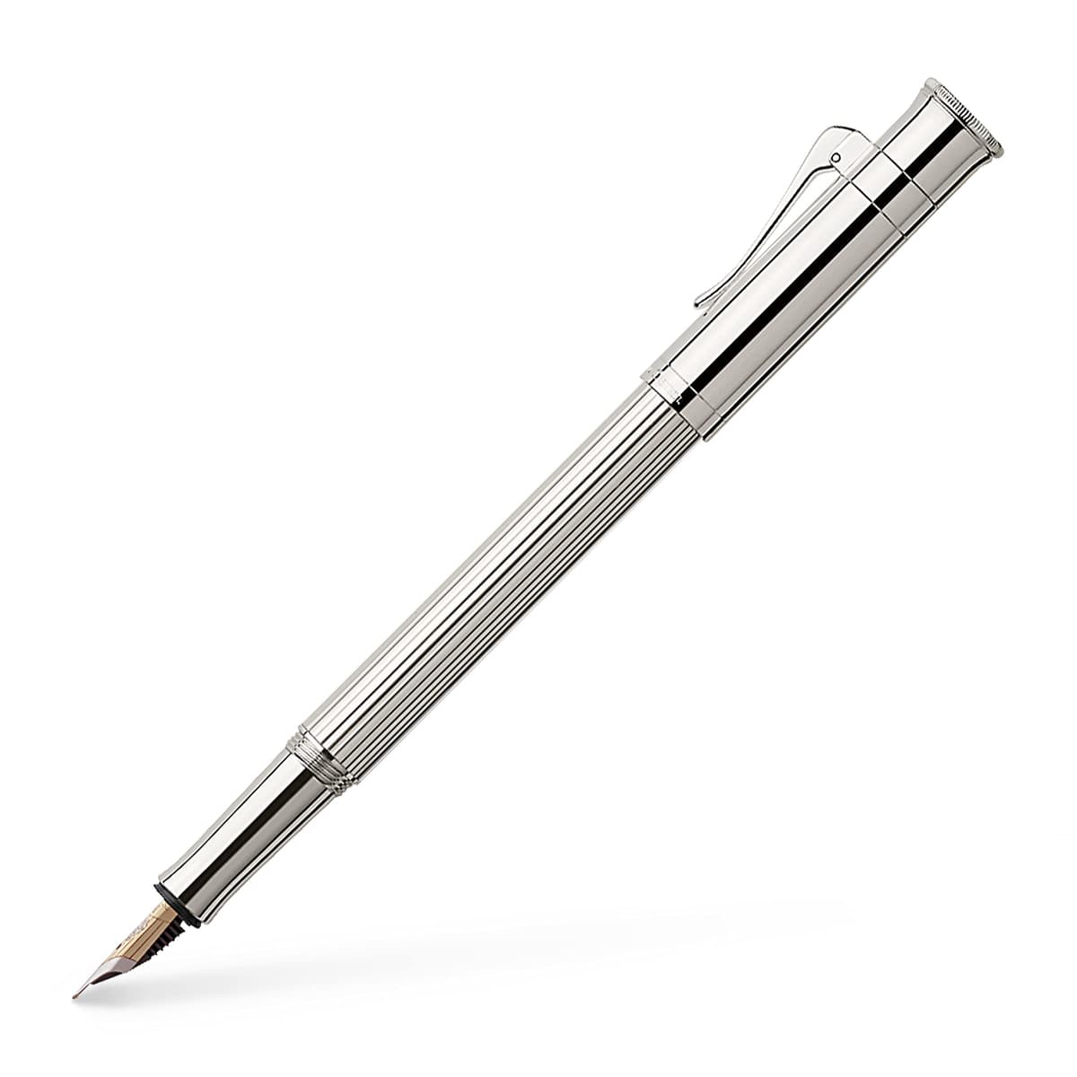 Graf von Faber-Castell Pluma fuente Classic chapada en platino, punta M 145560